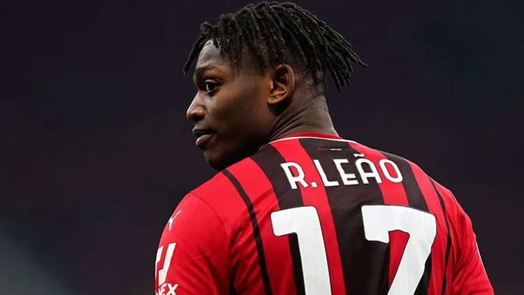Rafael Leao kimdir, kaç yaşında, hangi mevkide oynuyor? İsmi Fenerbahçe ile anılan Leao’nun kariyeri ve oynadığı takımlar!