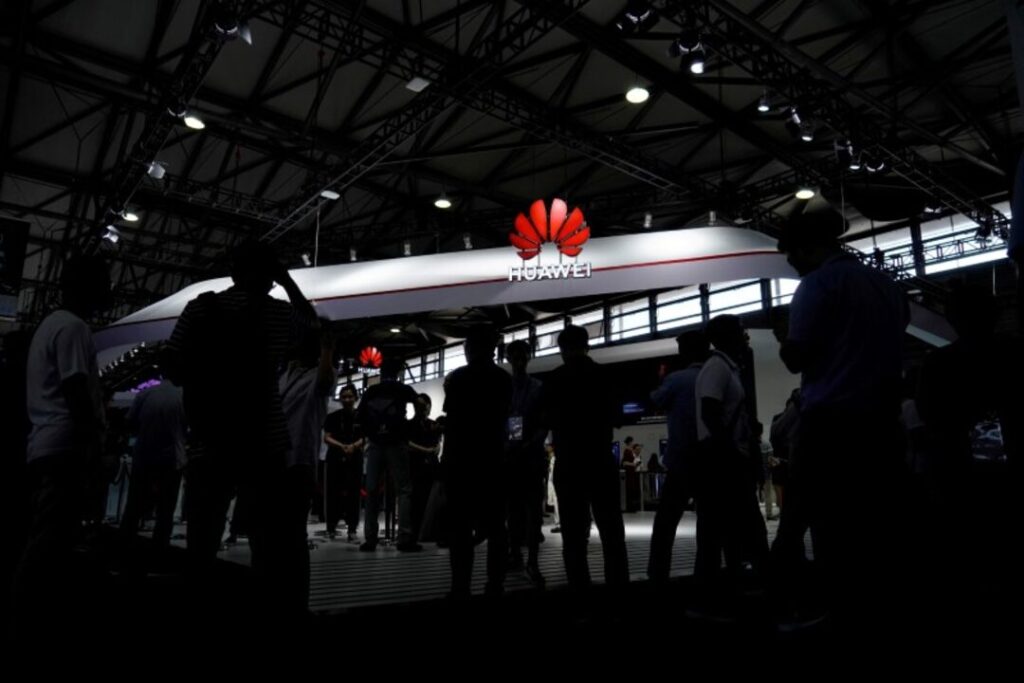 Huawei, İran’daki ticari ilişkileri nedeniyle ABD’de yargılanacak